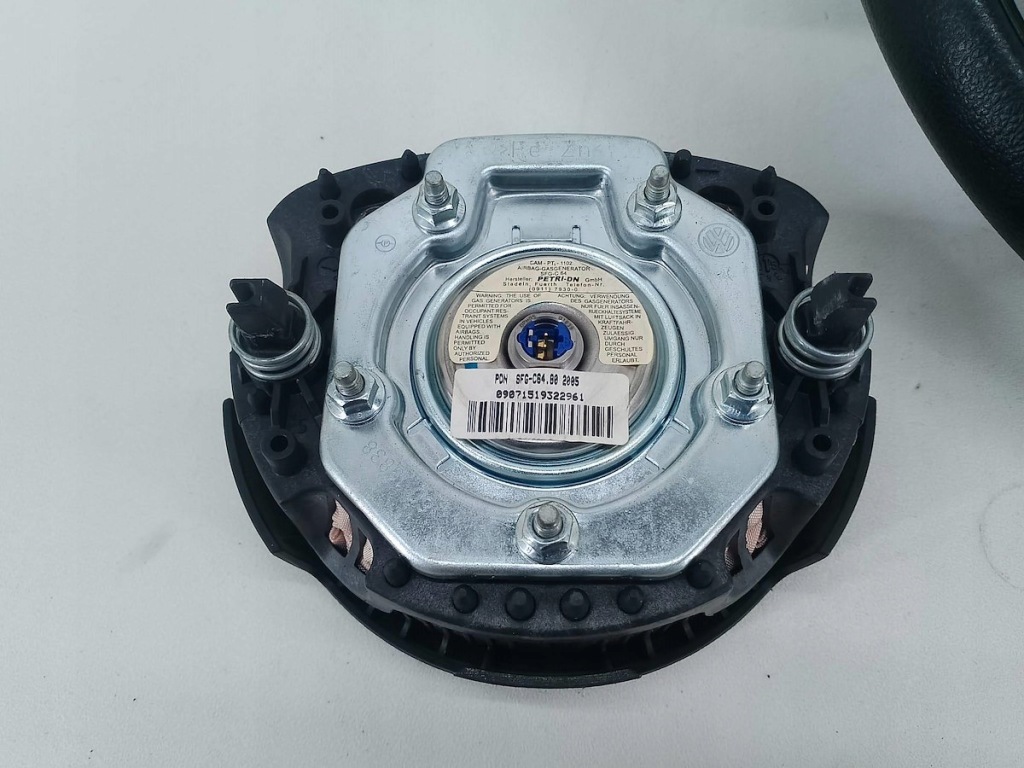 фото №8, Воздуховод с подушка vw polo 9n lift 6q0419091r 1t0880201a