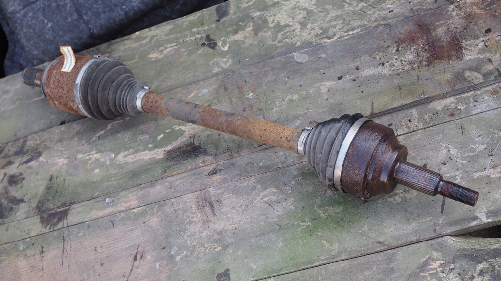 фото №1, Привідний вал правий задня jeep grand cherokee p04726090ab