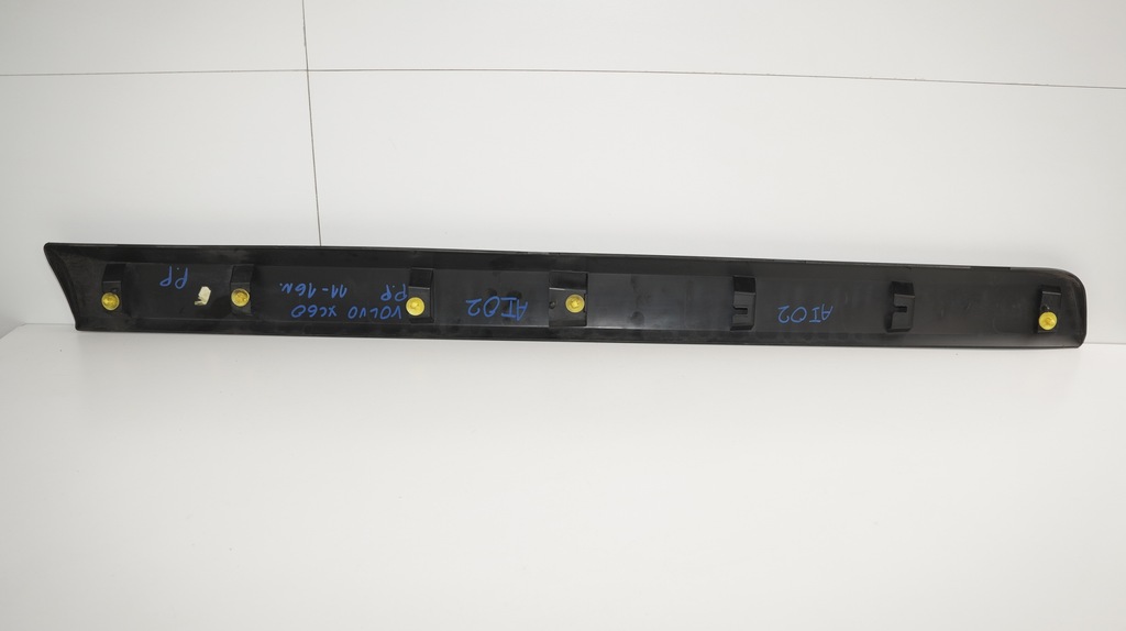 фото №6, Молдинг крыла правый перед volvo xc60 i 08-13r