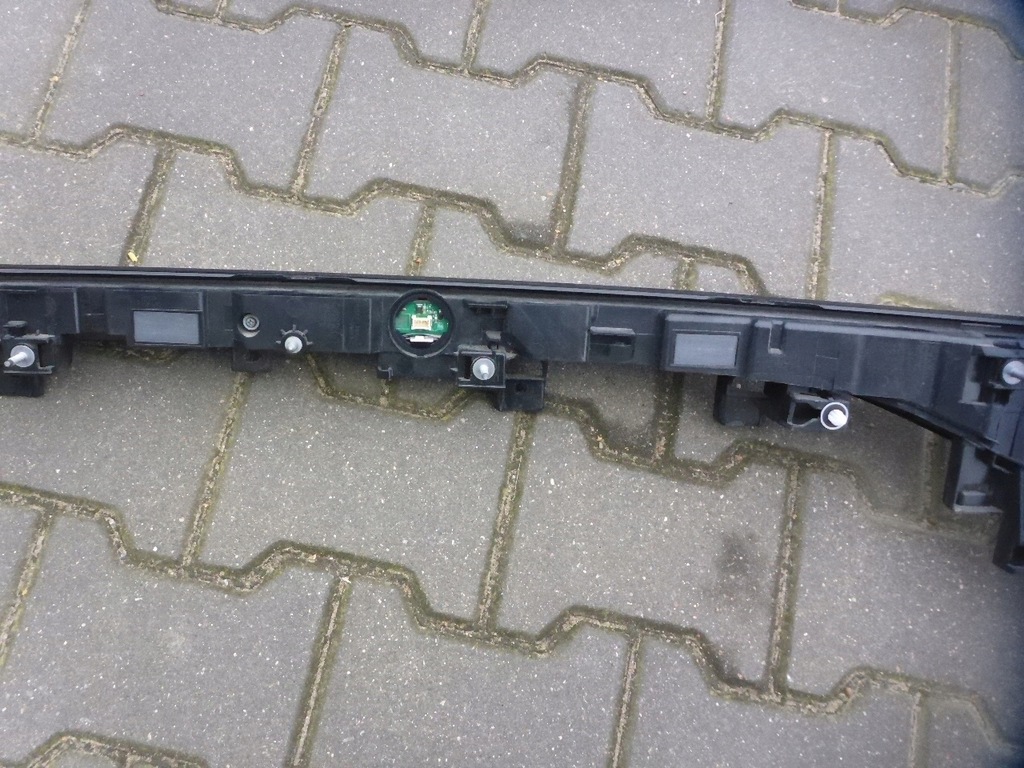 фото №10, Toyota bz4x лампа задняя накладка w крышка оригинал europa