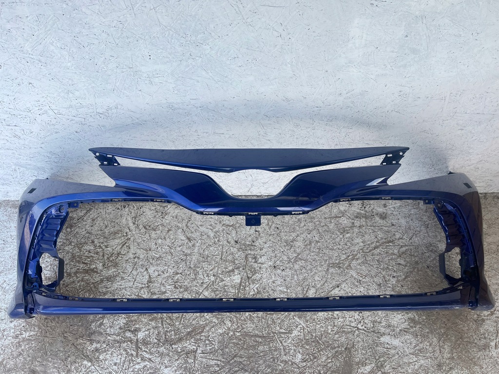 фото №1, Бампер перед передний toyota camry viii 8 17-