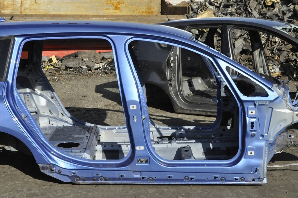 фото №1, Bmw 2 f46 gran tourer блок двигателя ''a'' порог правый