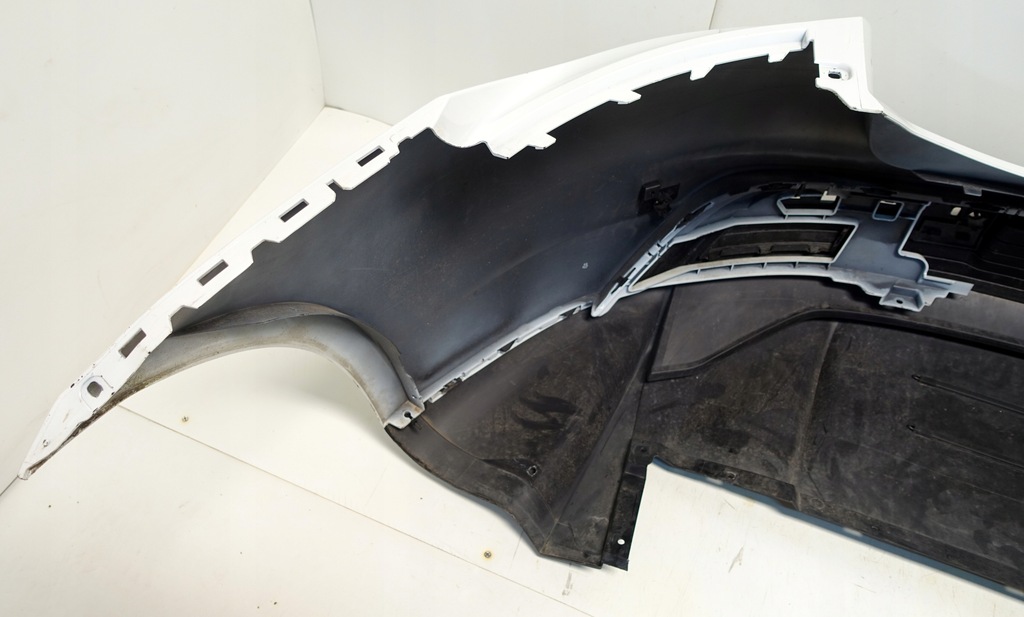 фото №13, Porsche taycan 9j1807421 2019- pod 4 pdc бампер задняя задний