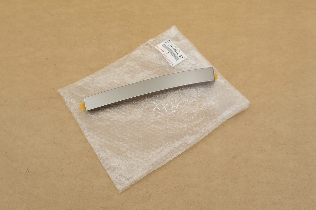 фото №7, Lexus nx i 14- nx 300h lift молдинг заглушка кровельная правая 7555578010 оригинальный номер r