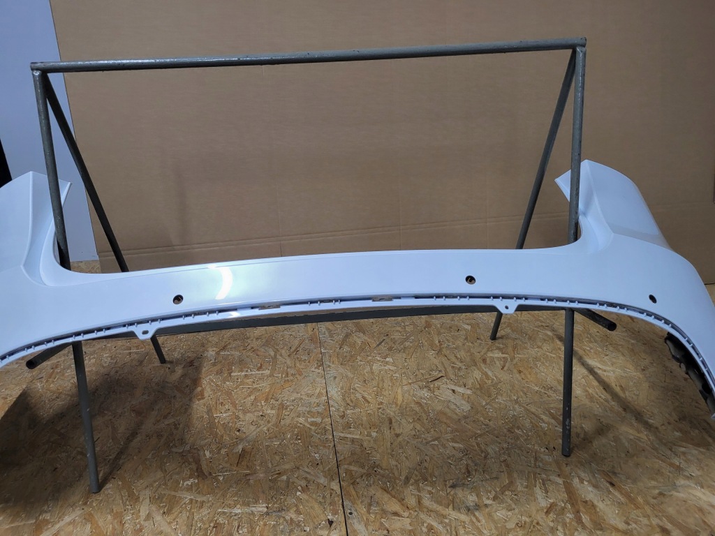 фото №7, Tesla y бампер задній задня 6 x pdc