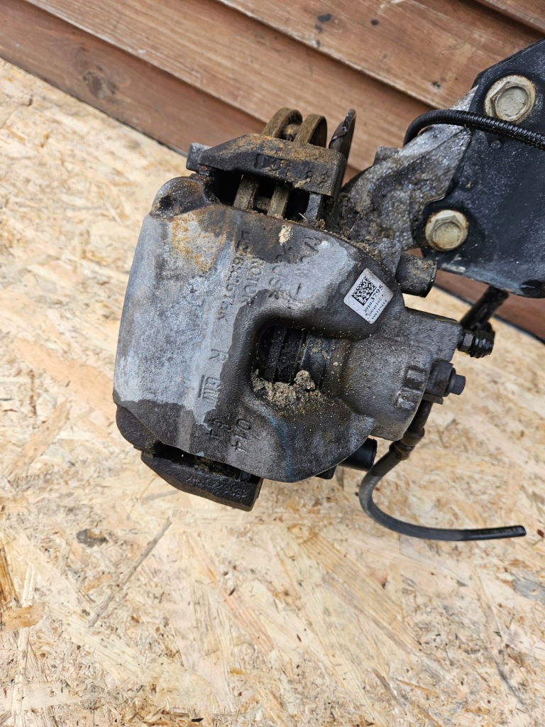 Поворотний кулак mcperson opel astra k 17r. cdti 39039574 правий перед в Україні