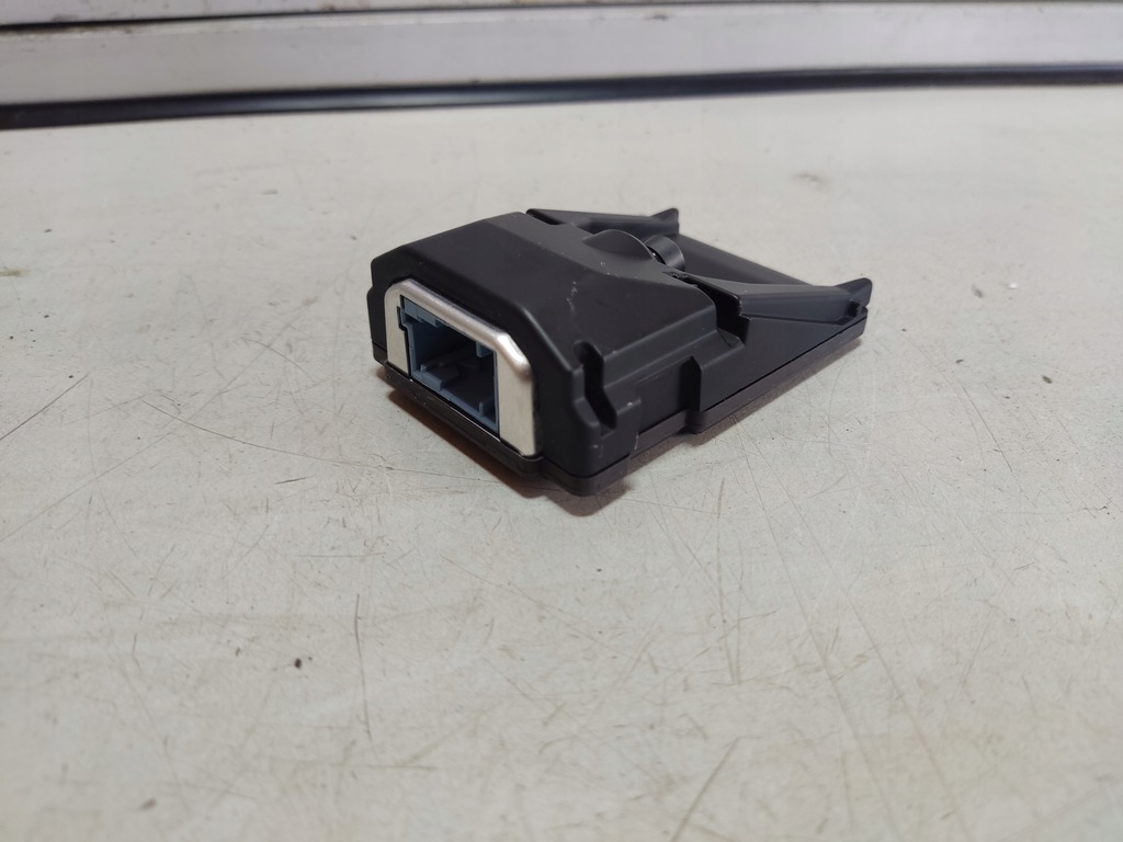 фото №2, Opel grandland x модуль камера асистент поперечина