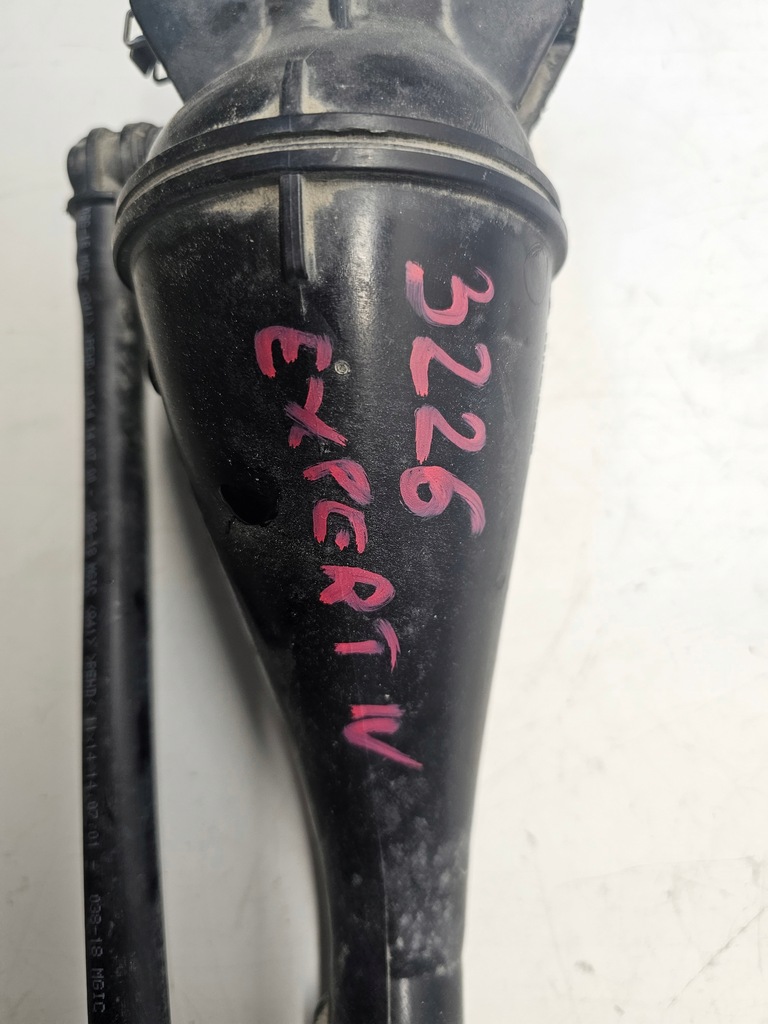 фото №2, Заливная горловина труба adblue expert jumpy proace iv 16- #3226