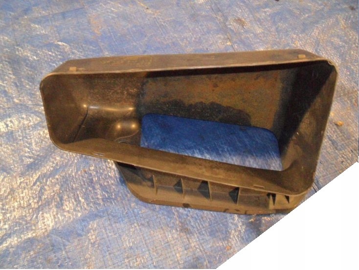 фото №1, Audi a4 впуск воздуха 8k1819904