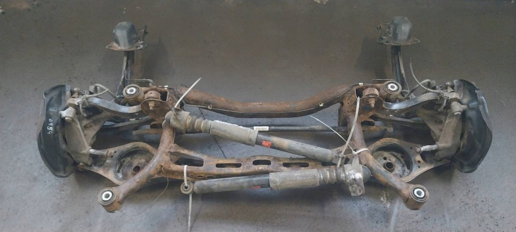 Купить Балка ось подвеска задняя volkswagen passat b6 седан 1.9 tdi