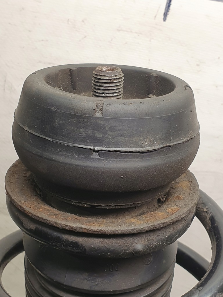 фото №11, Амортизатор левый перед 1j0413031r audi a3 8l 1.8 125km 97r.