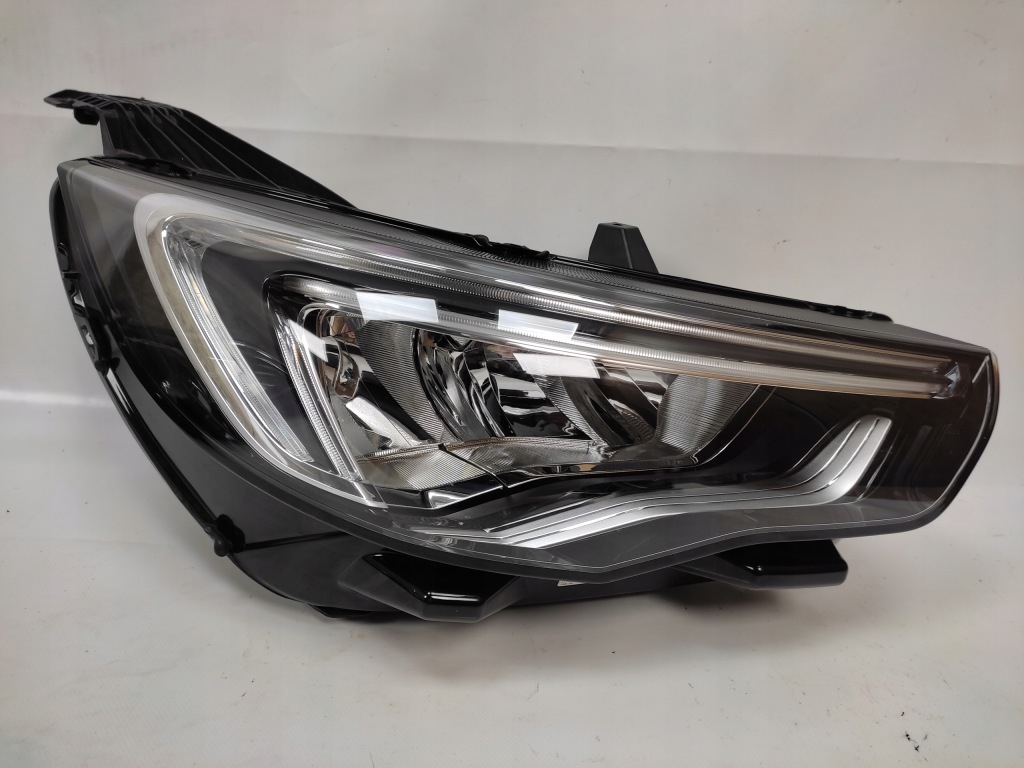 фото №2, Opel grandland x лампа правая перед full led 2017-