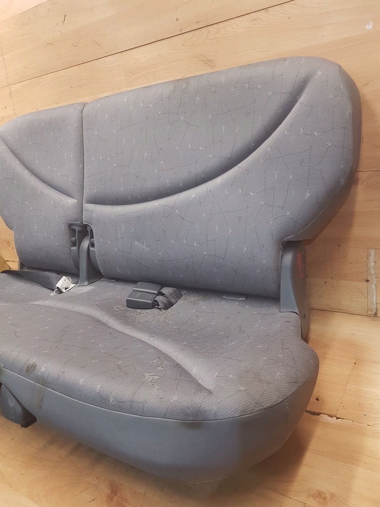 фото №3, Заднє сидіння задня задня toyota yaris i 3d