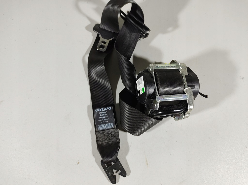 фото №1, Volvo v40 12r- pas безопасности правый перед