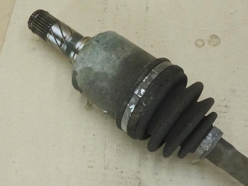 фото №15, Приводной вал левая mazda demio 1 2000r 1,3 1,5 abs автоматическая коробка передач