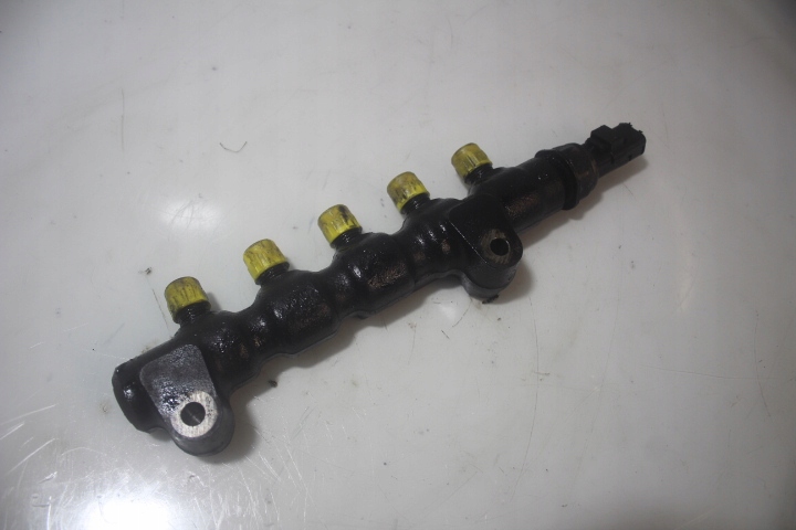 фото №1, Молдинг упорскування peugeot 308 i 1.6hdi