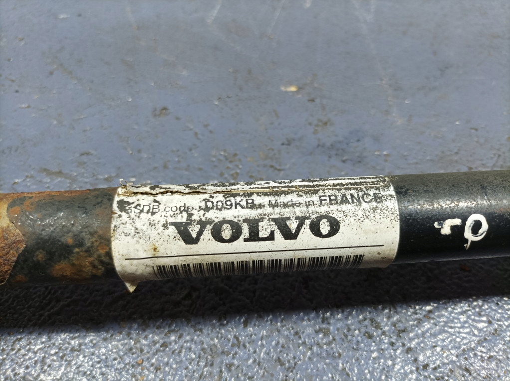 Volvo xc60 1 рестайлинг  2.4 d4 181km приводной вал правая задняя задняя 31325135-ac в Украине