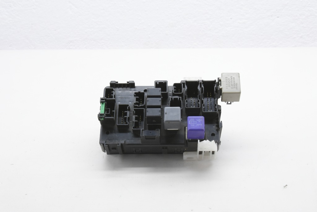 фото №1, Toyota corolla e12 1.6 коробка запобіжників