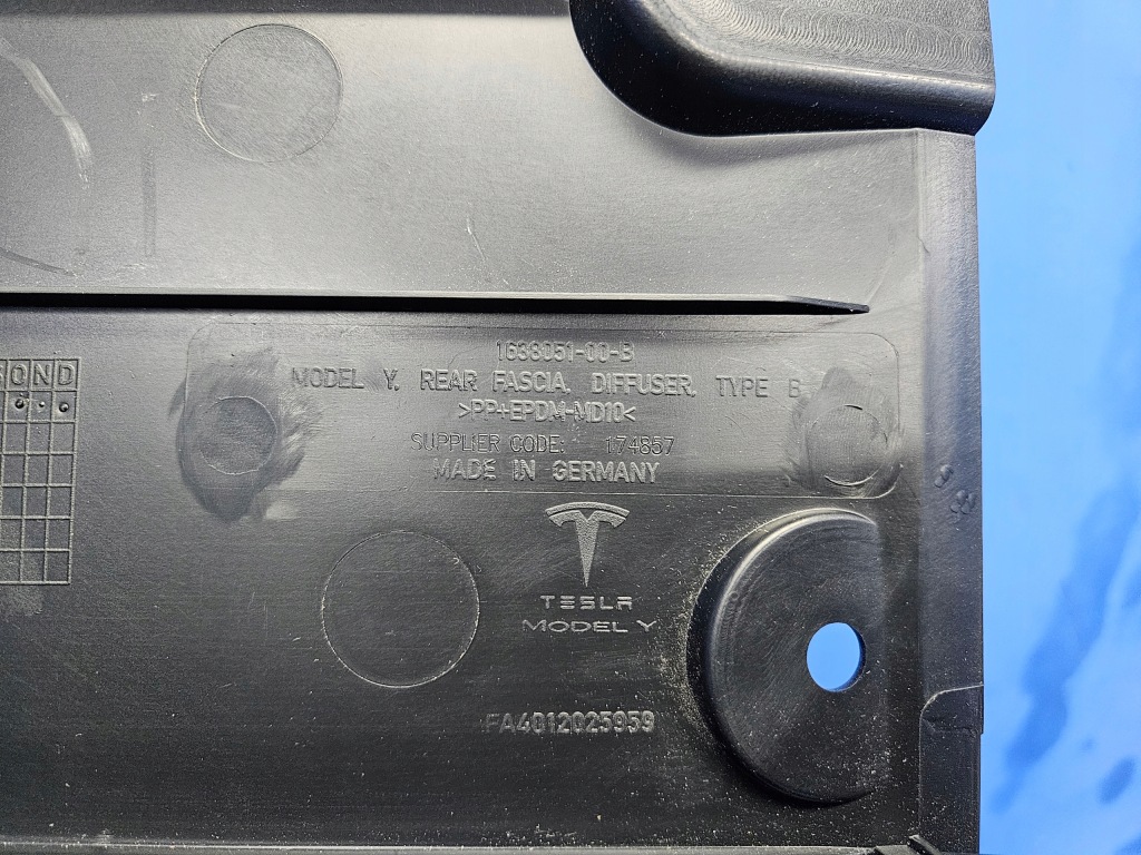 фото №8, Tesla model y 20- плита pod бампер задняя задняя защита диффузор 1638051-00-b