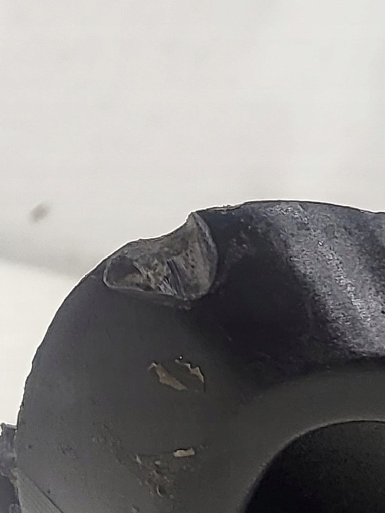 Решётка бампера mazda 3 рестайлинг  10-13 правая bgv4-50c1 Недорого