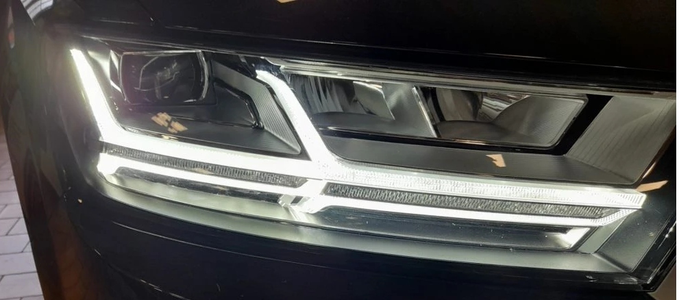 Купить Световод  правая  фары led дневные drl audi q7 4m 17-20 full led