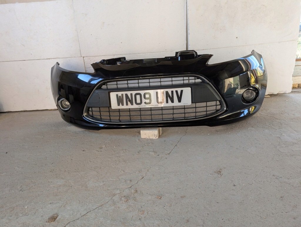 фото №1, Бампер перед передній ford fiesta mk7 vii- пошкоджений