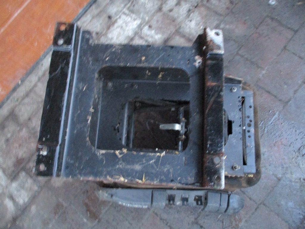 фото №6, Сидіння пневматичний водія основа сидіння каркас isri renault