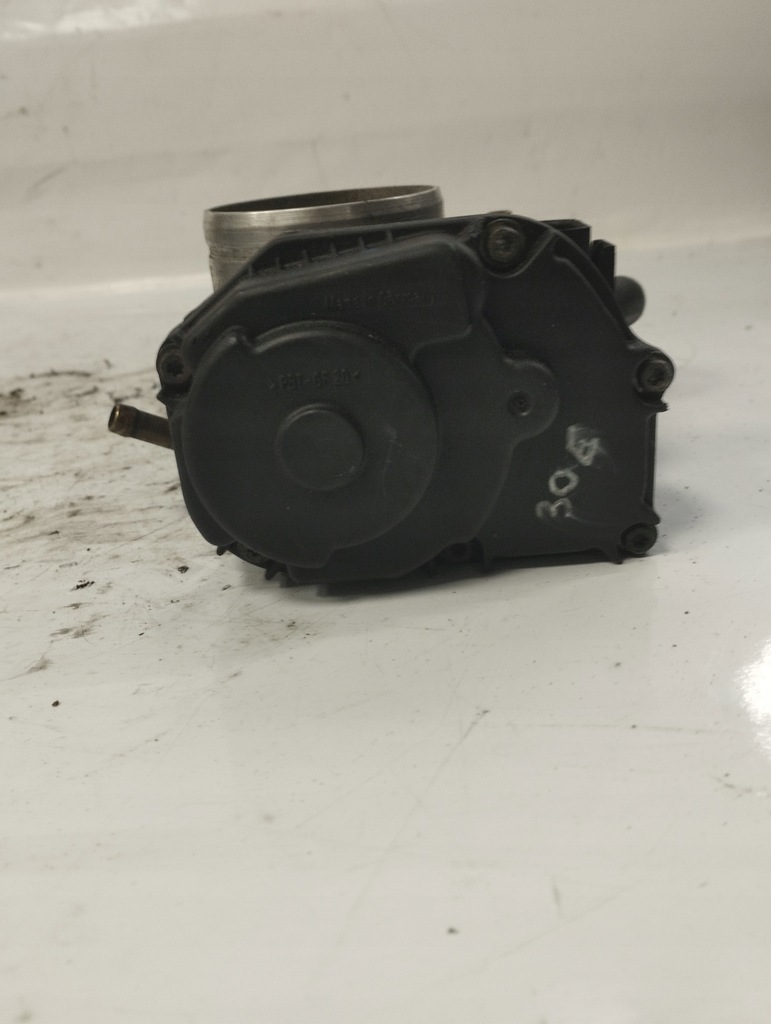 фото №9, Audi a3 8l 1.8 20v дроссельная заслонка 06a133064m