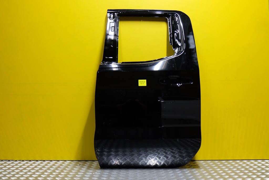 фото №1, Chevrolet silverado 2019-2022 дверь задняя левая usa