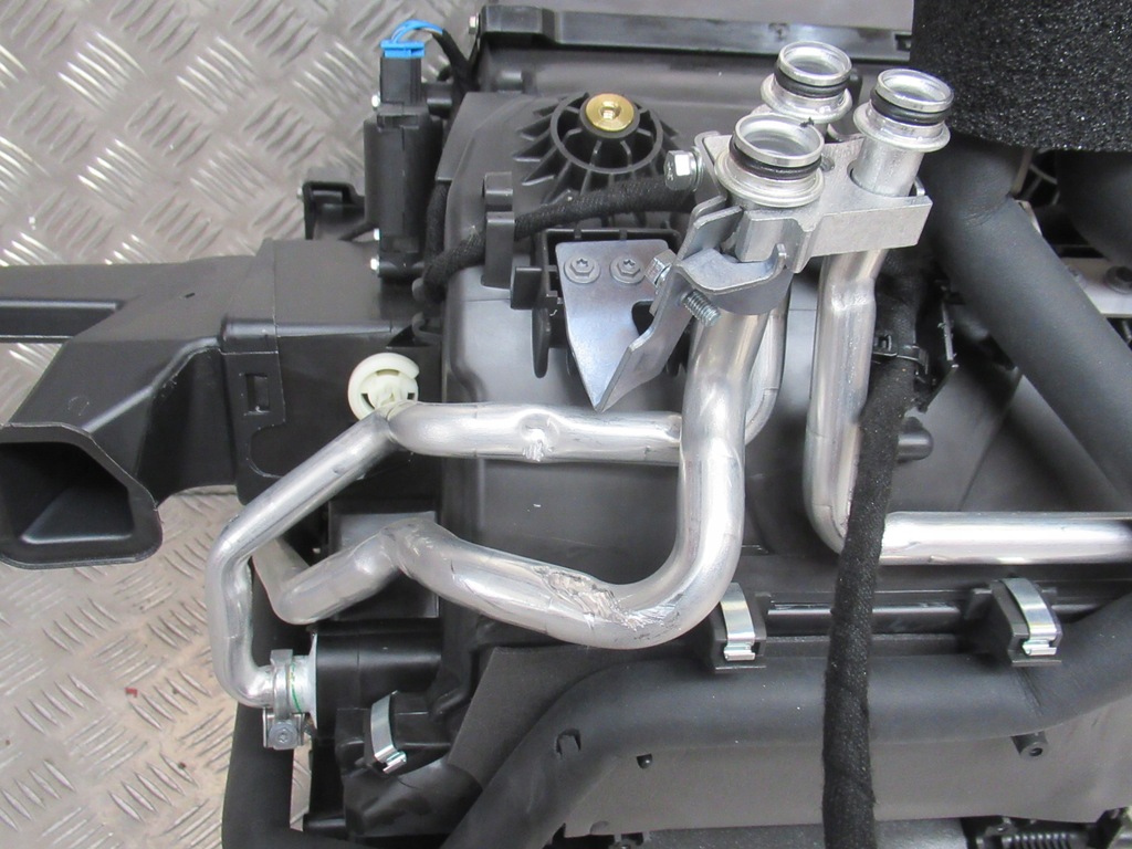 фото №6, Audi r8 5.2 fsi 06- обігрівач повітродувка комплект