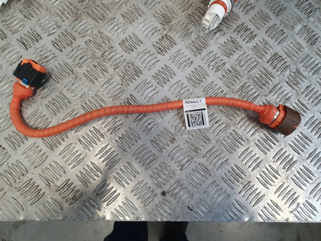 фото №1, Renault megane e-tech 2022-2024 шланг аккумулятора