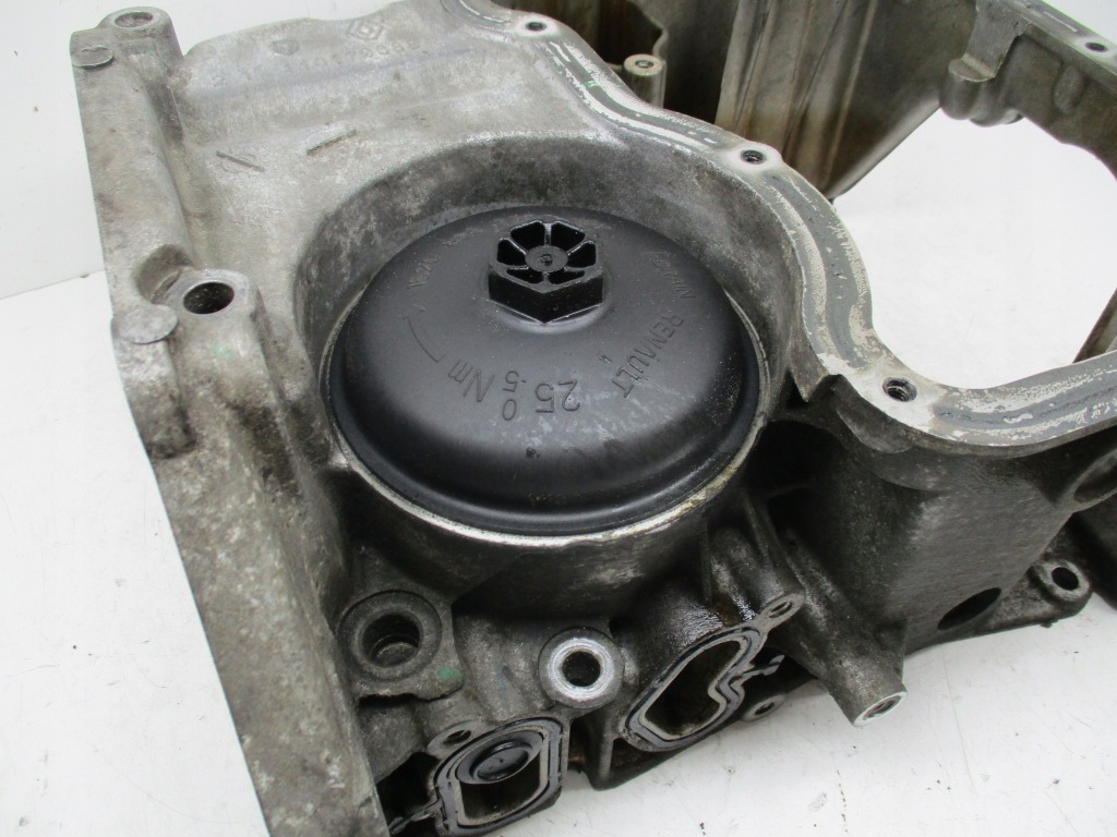 Captur clio 13-19 0.9 h4b поддон поддон масла масляная 110179688r Киев