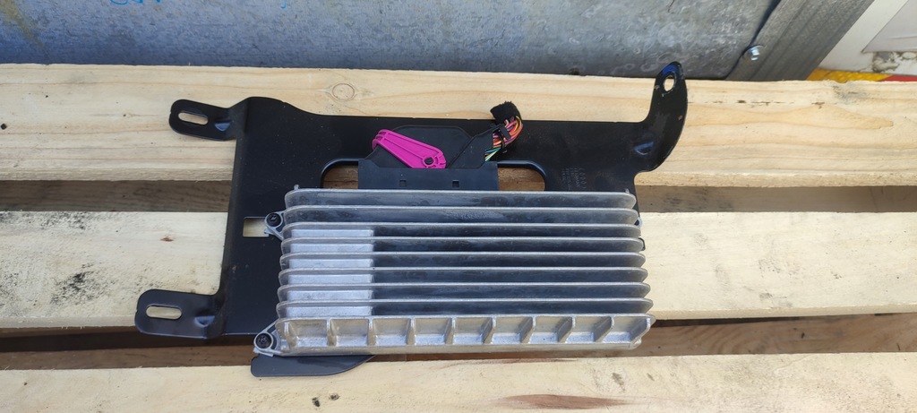 фото №1, Усилитель audi a4 b8 8t0035223