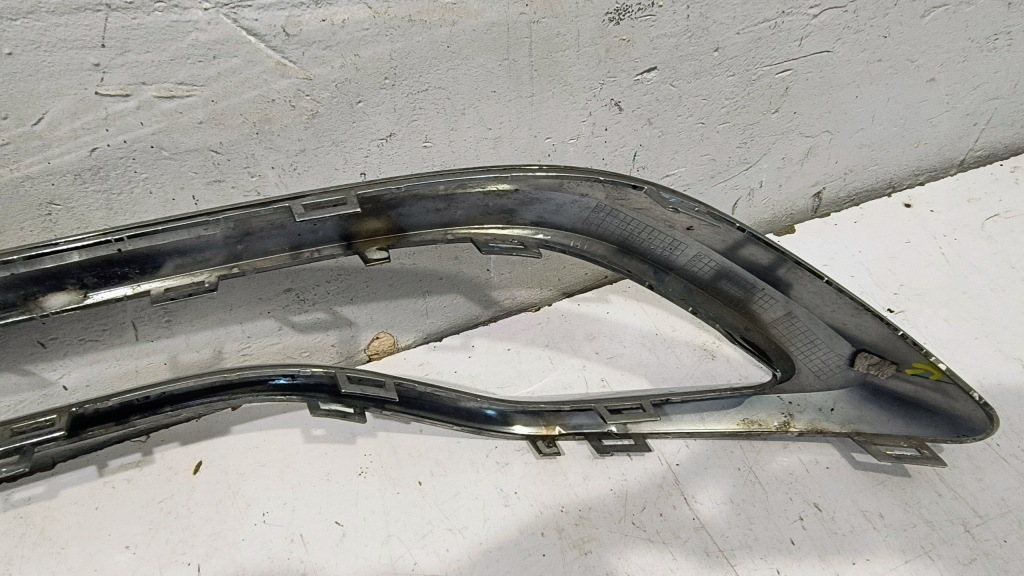 Молдинг хром бампера перед mercedes gla ii w247 Доставка