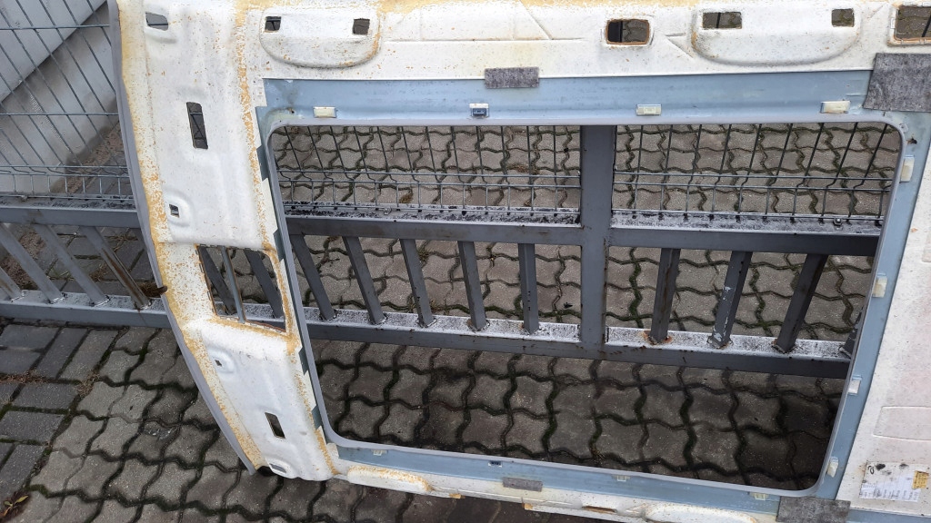 фото №16, Потолок потолок bmw e61 03-07r панорама