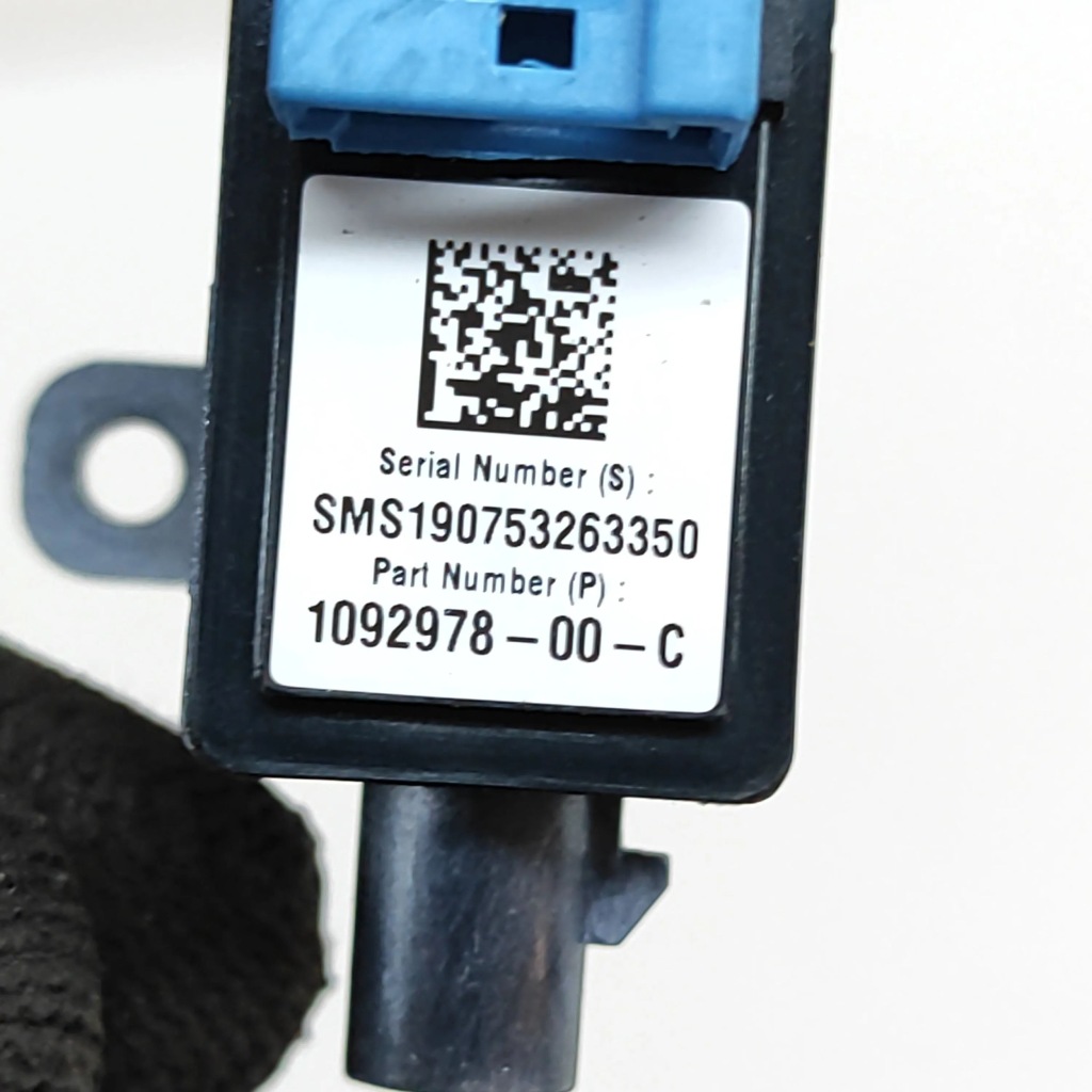 Tesla model 3 2019 левая сторона камера на крыле боковой Киев