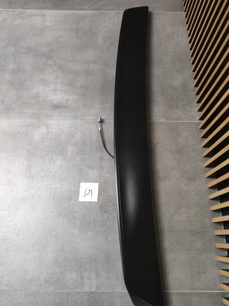 фото №7, Dodge challenger hellcat задний спойлер камера