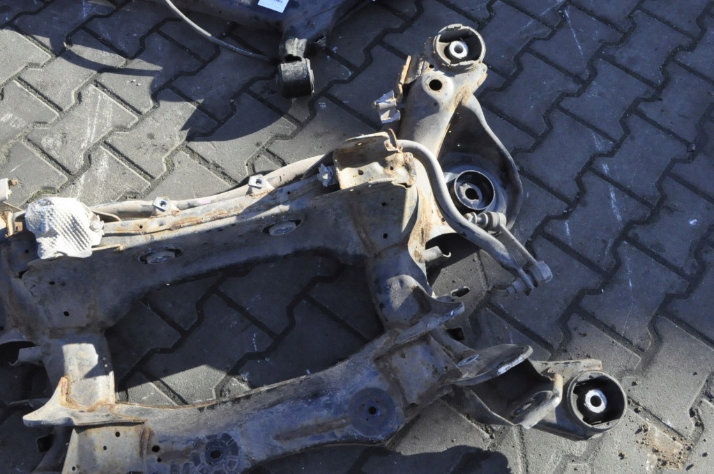 фото №10, Discovery v l462 3.0 td6 258km підрамник балка підвіска задня + тяга