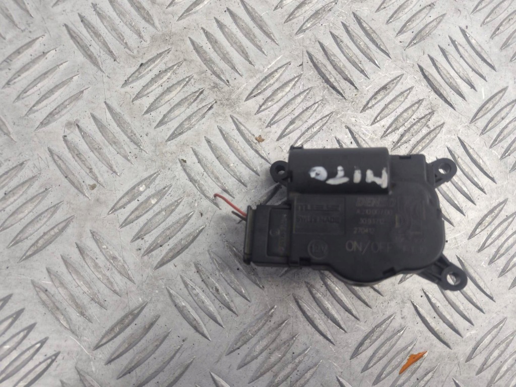 Купити 2009 alfa romeo mito моторчик кришка обдув a21000700