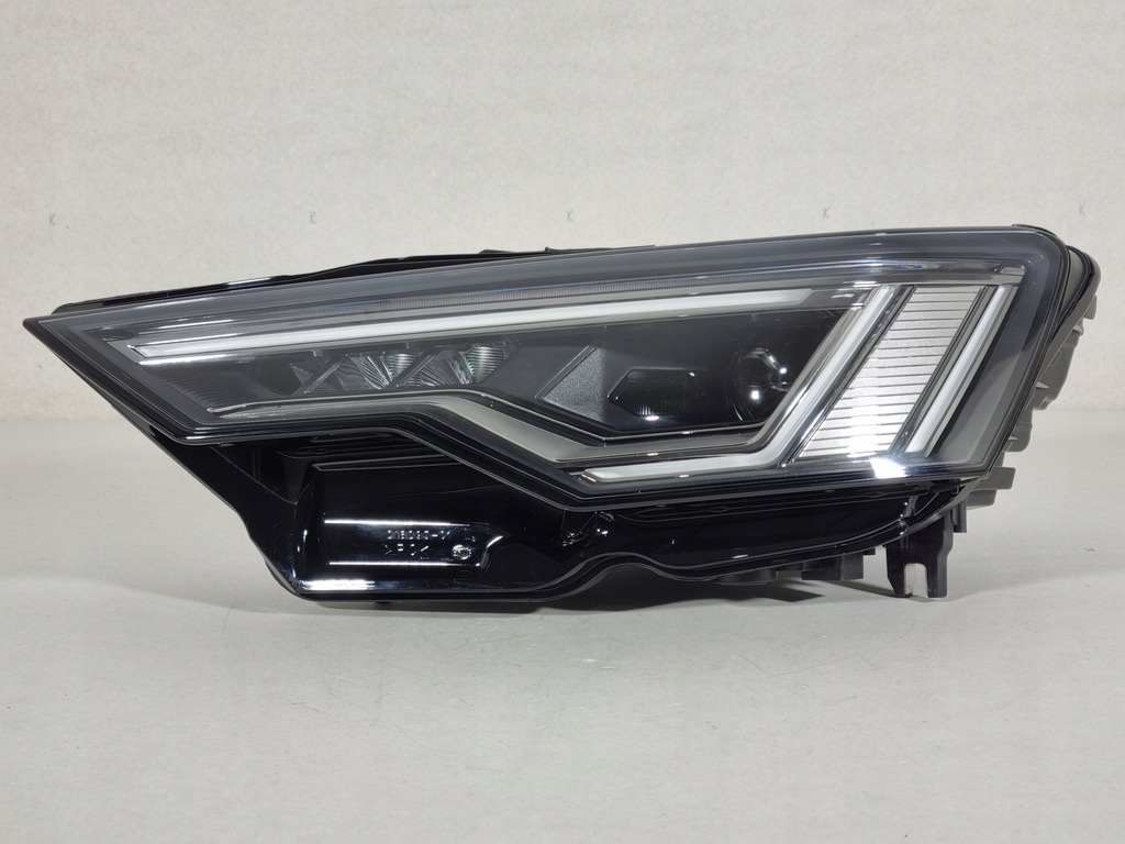 фото №1, Audi a6 c8 4k0 full led лампа ліва перед передня