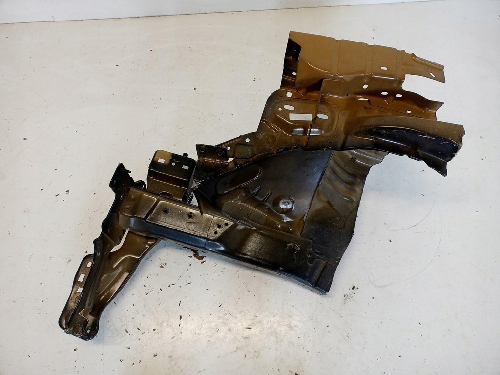 фото №4, Ліва передня чверть peugeot 2008 ii