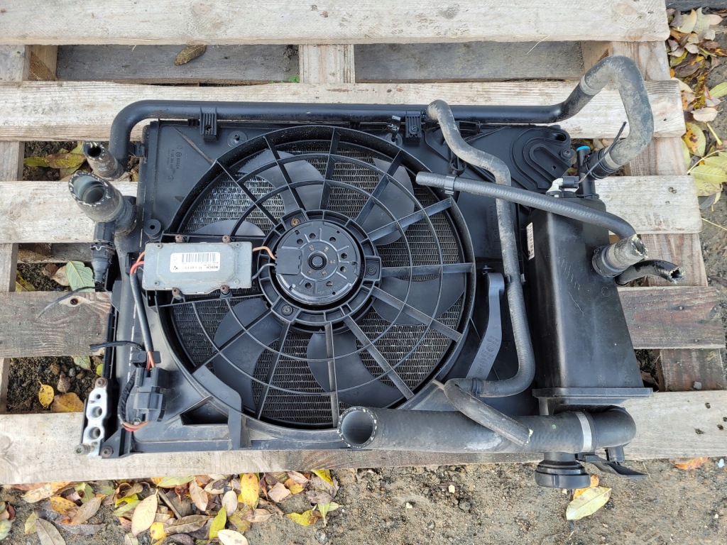 Bmw e46 compact n42 1.8 радиатор воды кондиционера Оригинал