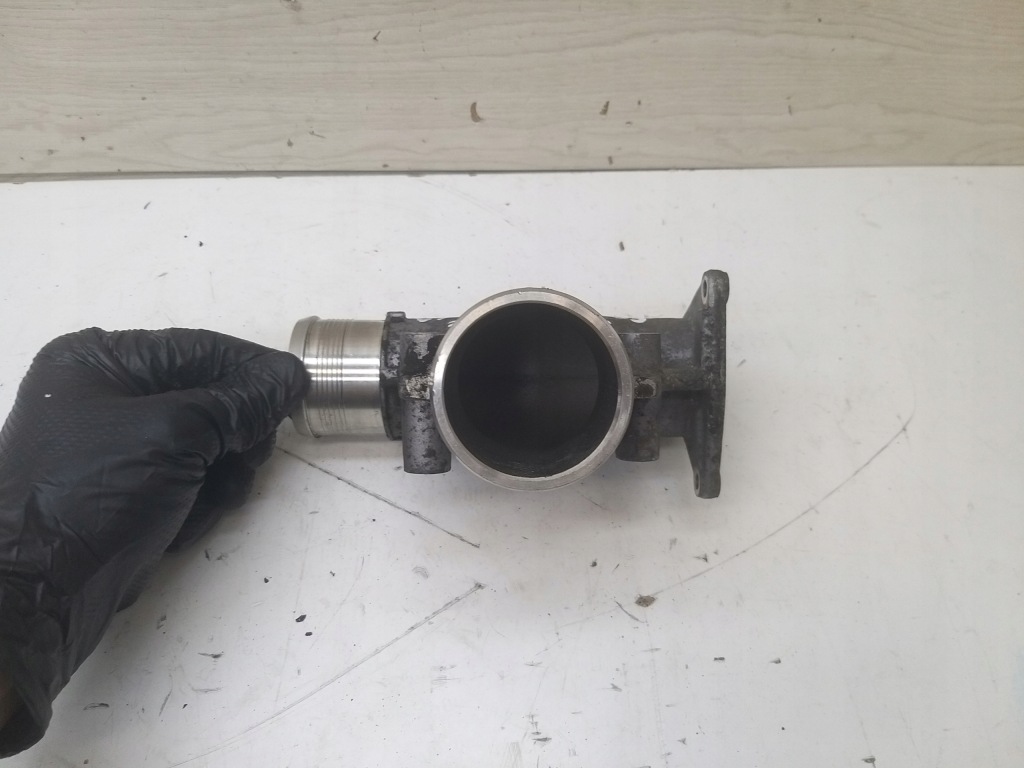 фото №9, Тройник патрубок клапана воздухозаборник 3.0 d td 306dt jaguar xf i x250 1043805s02