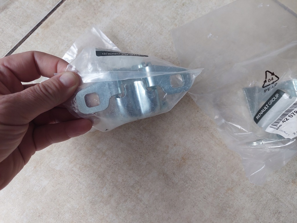 фото №7, Петлі двері - перед - dacia jogger - dacia sandero iii - dacia duster ii