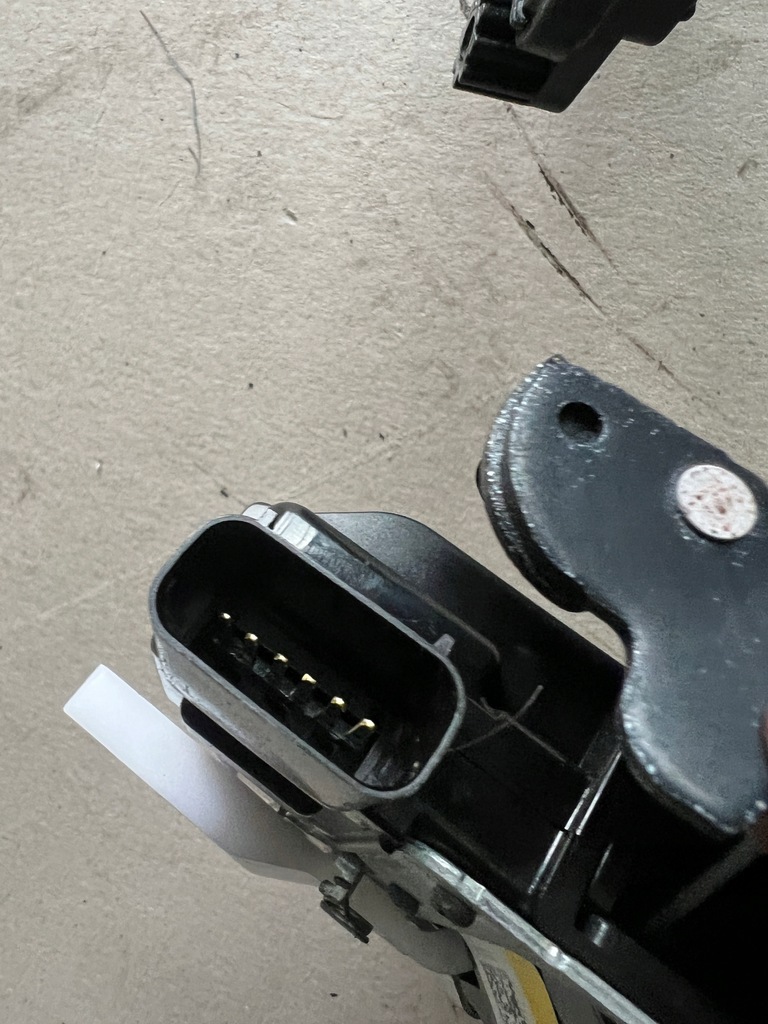 фото №6, Kia proceed ceed iii 18- замок кришки багажника доводчик