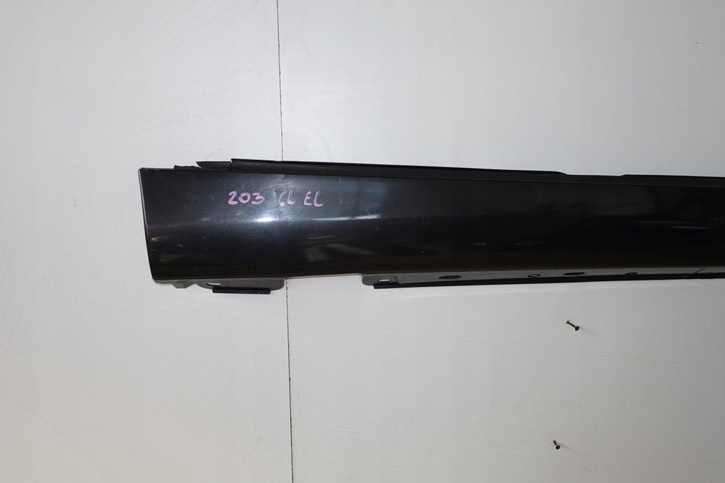 фото №4, Mercedes w203 накладки пороговые пороги молдинг правая clasic elegance 753