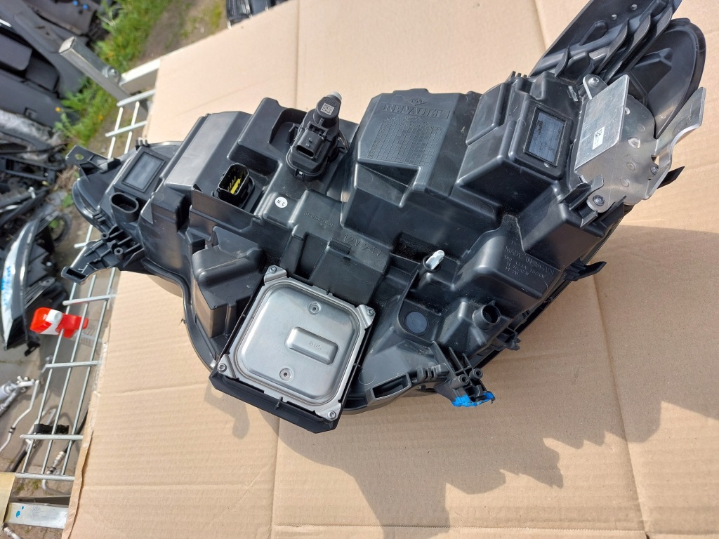 Фара правий перед renault megane iv рестайлінг Доставка