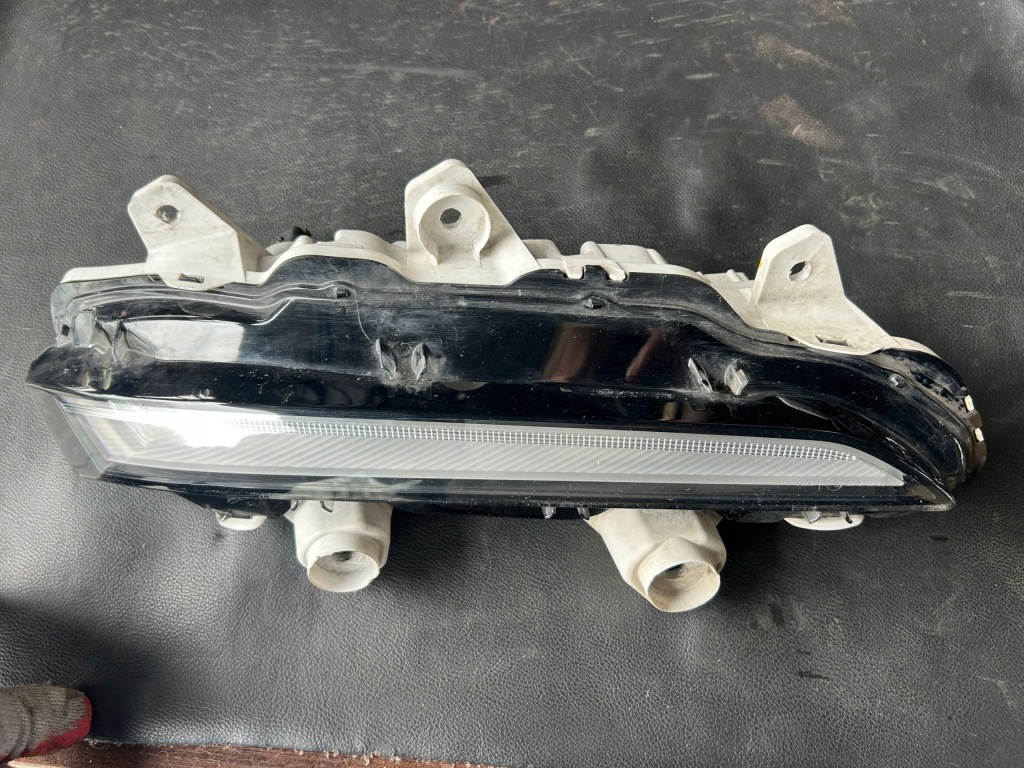 Купить Peugeot 208 2 19-24 противотуманная фара левый drl led