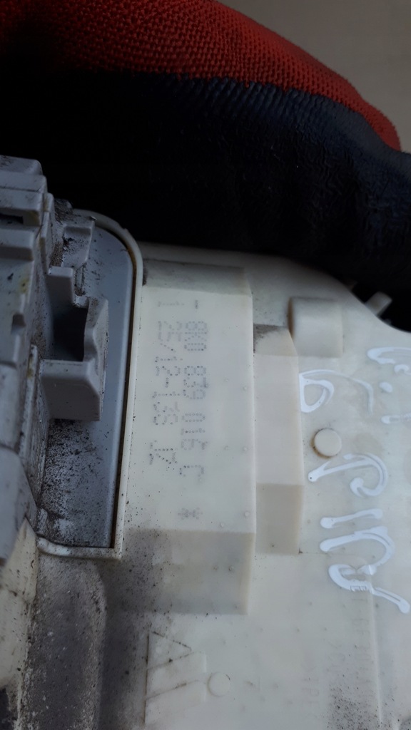 фото №6, A4 b8 s4 замок дверь правый задняя задний 6 pin a5 q5