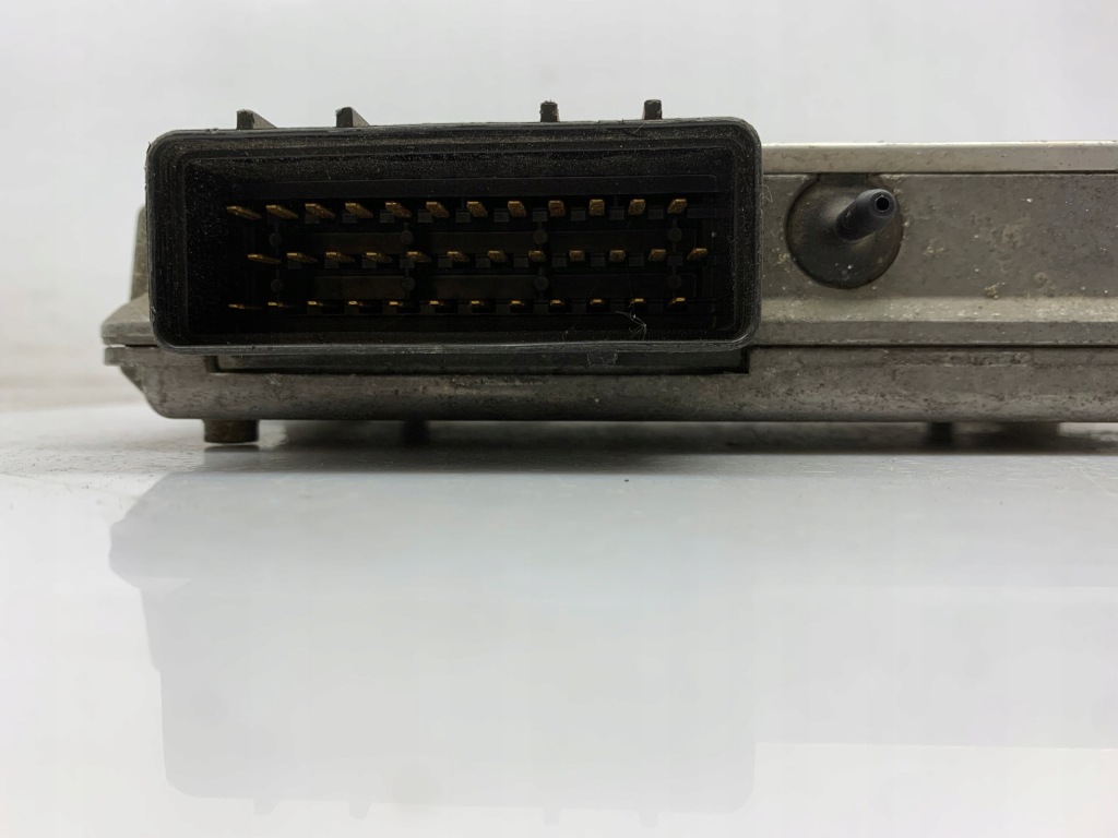 фото №2, Бортовой компьютер двигателя rover mkc103480